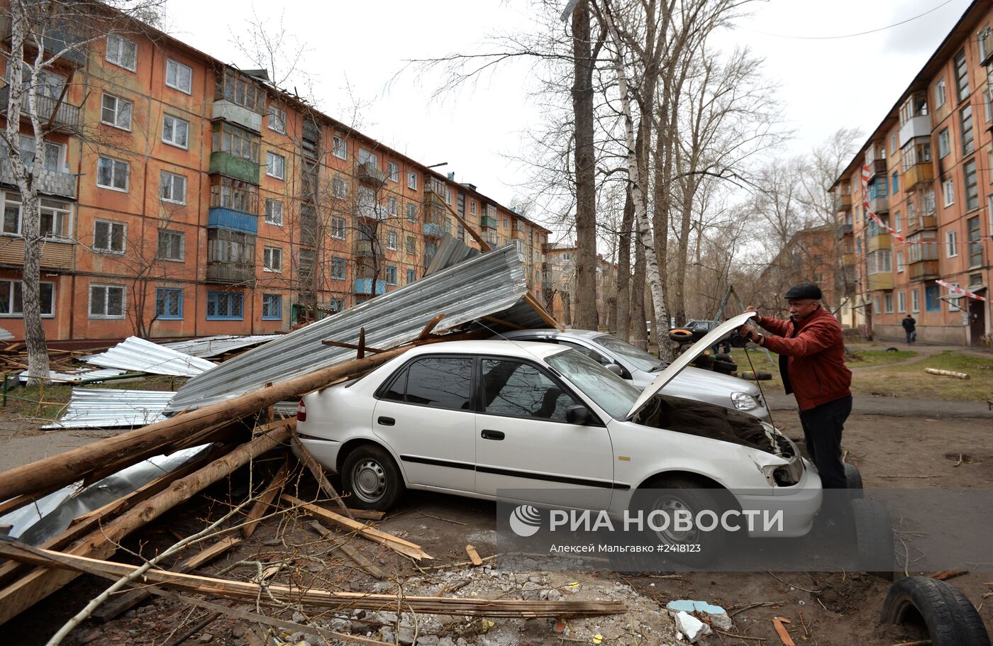 Последствия урагана в Омске