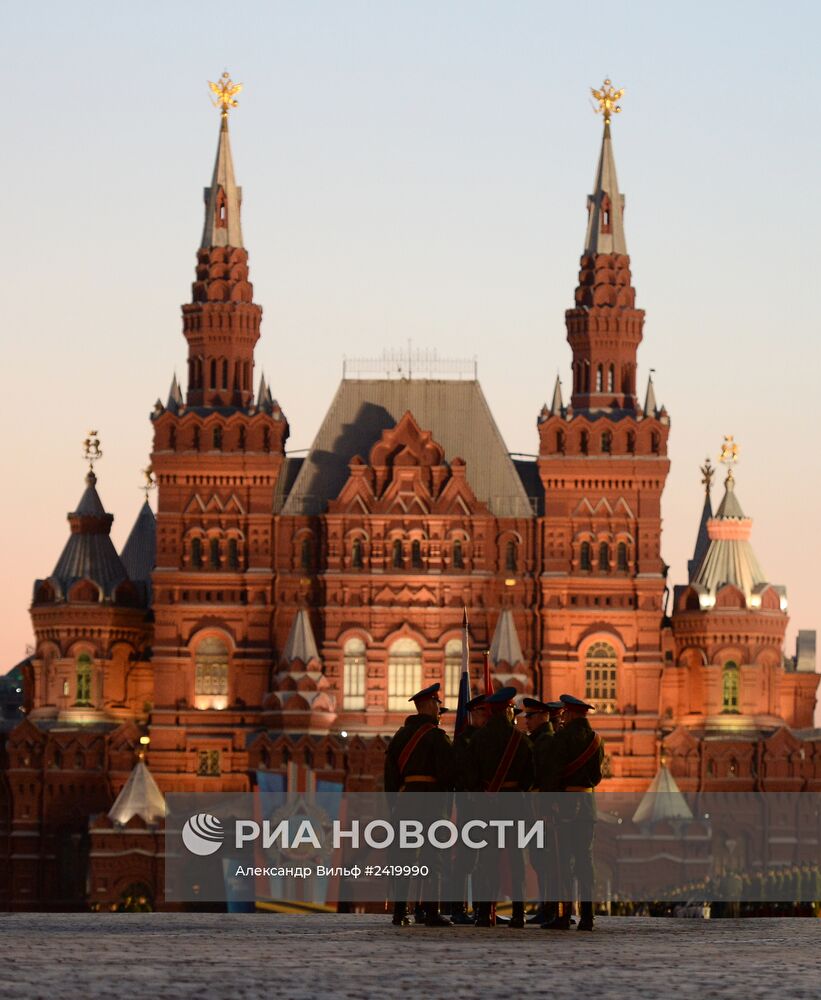 Репетиция военного парада на Красной площади в Москве