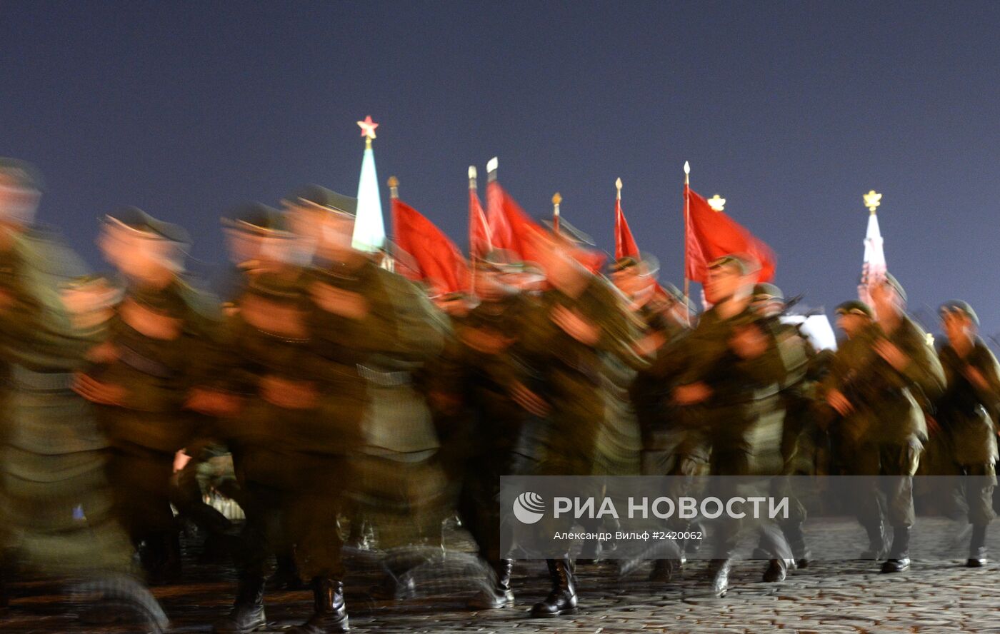 Репетиция военного парада на Красной площади в Москве