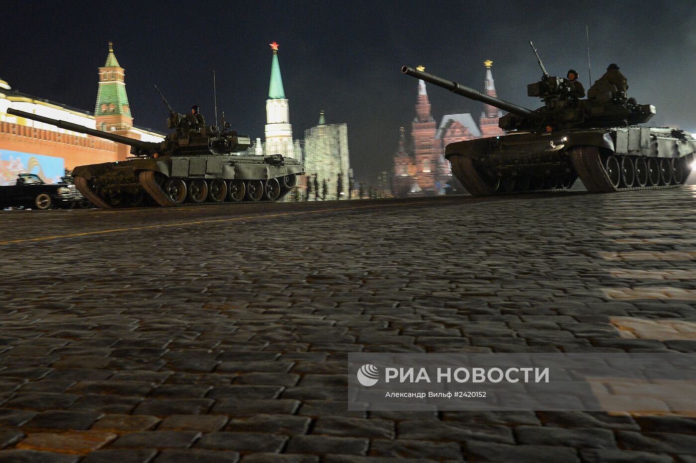 Репетиция военного парада на Красной площади в Москве