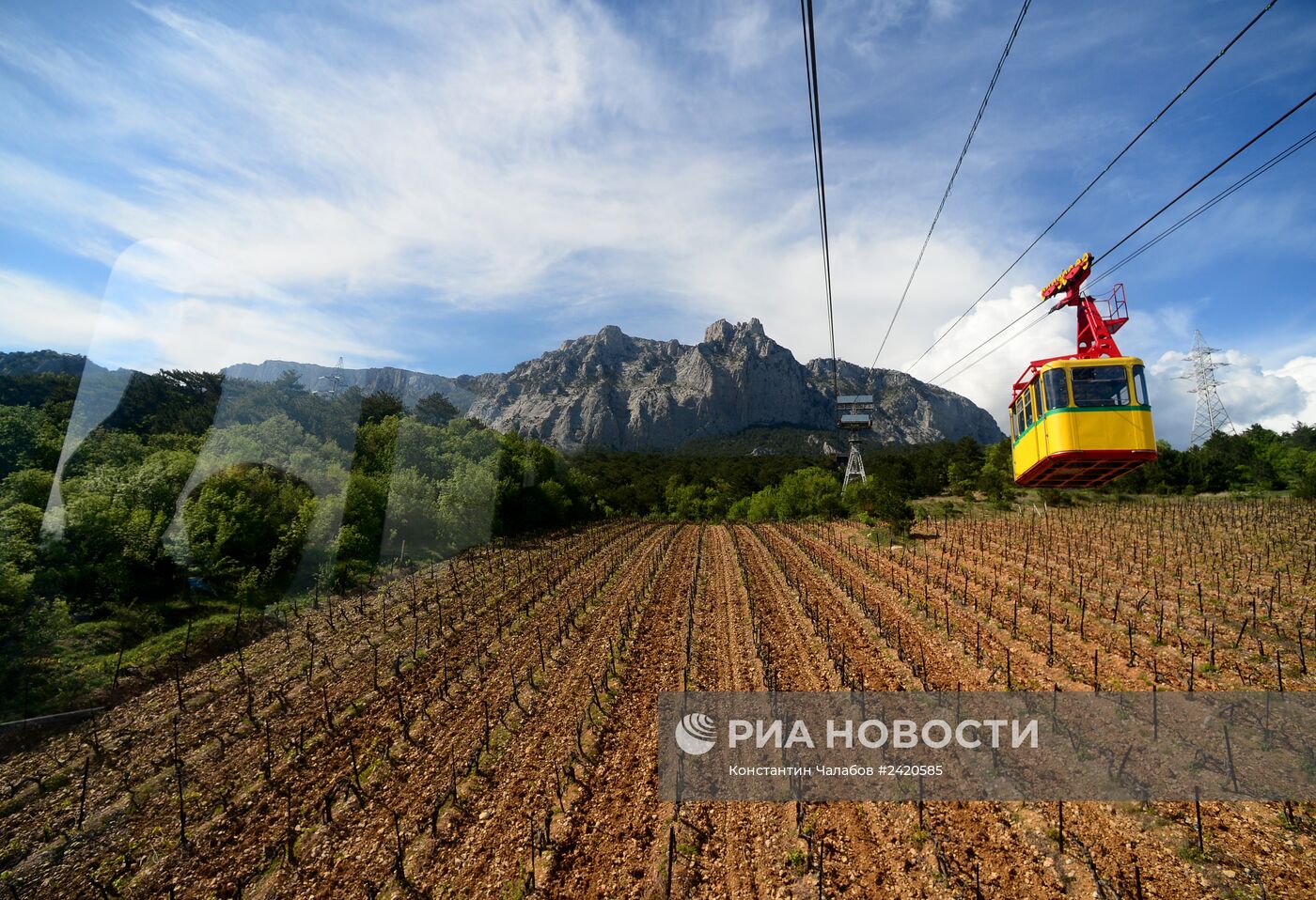 Открытие канатной дороги "Мисхор - Ай-Петри" в Крыму после ремонта