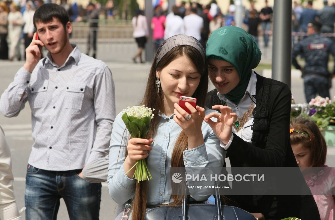 Первомайские шествия в регионах России