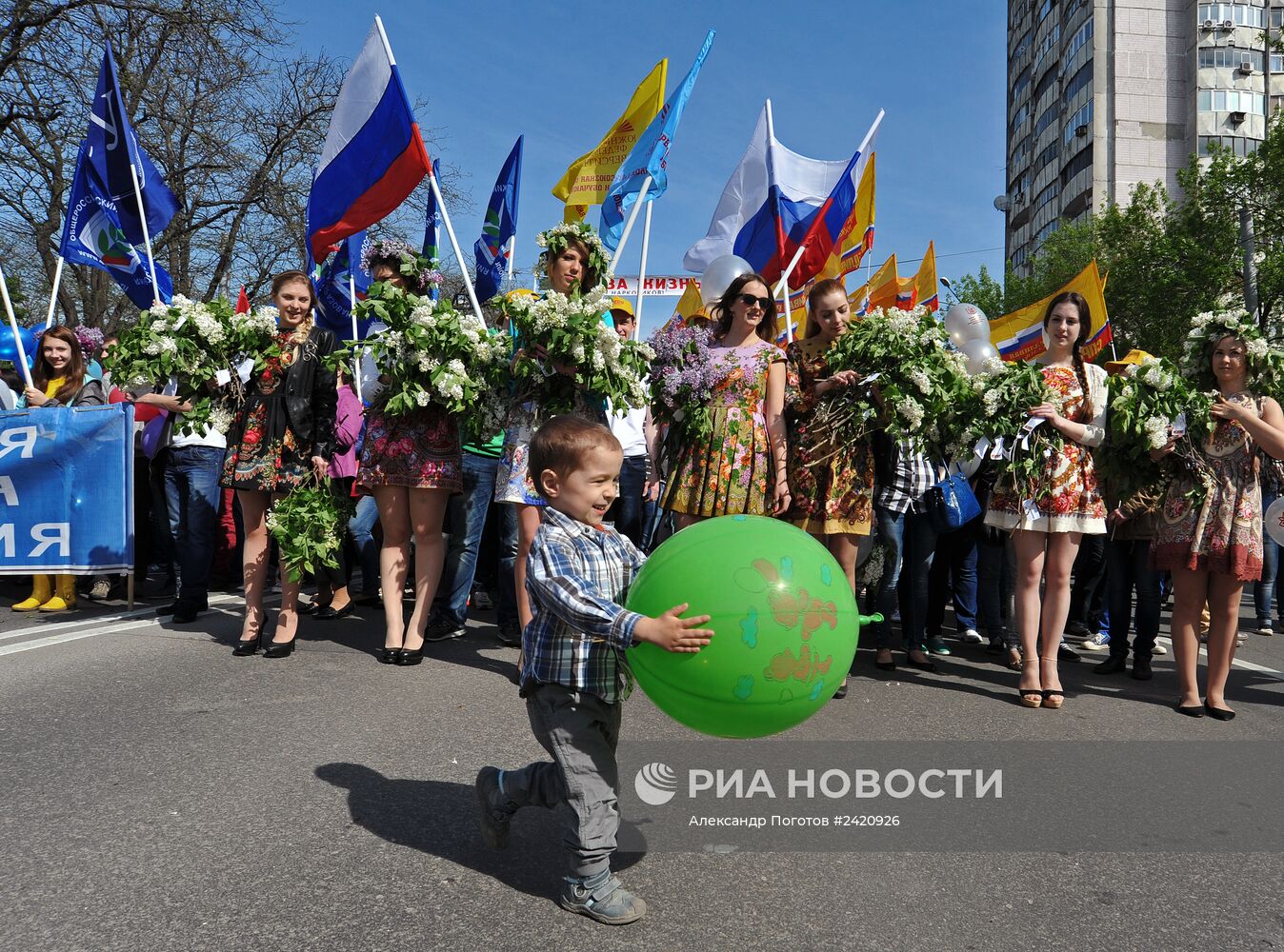 Первомайские шествия в регионах России