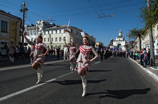 Первомайские шествия в регионах России