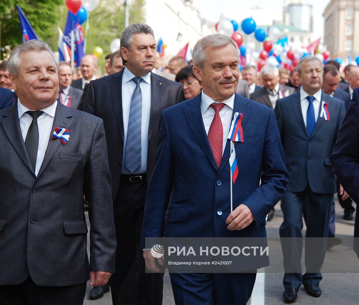 Первомайские шествия в регионах России