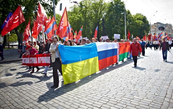 Шествия и митинги в честь Первомая на Украине