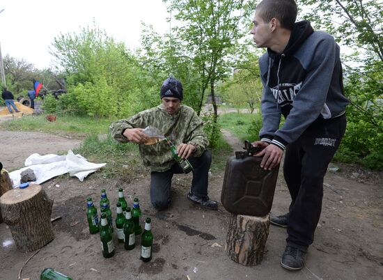 Украинские военные начали штурм города Славянска