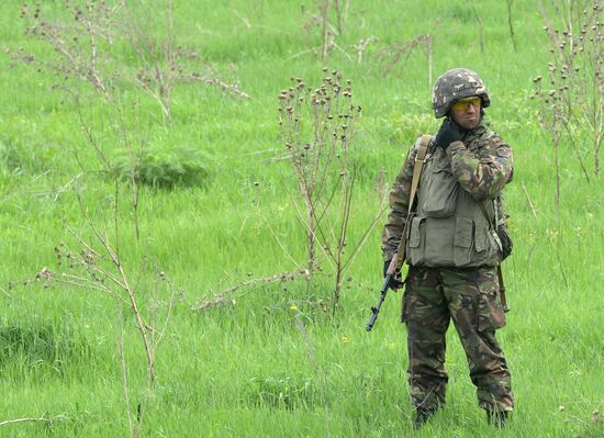 Украинские военные начали штурм города Славянска