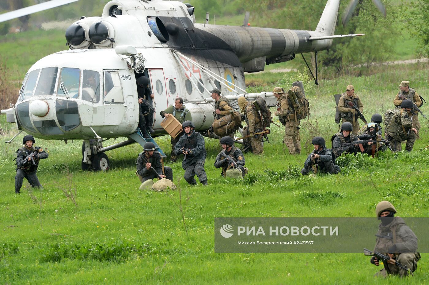 Украинские военные начали штурм города Славянска