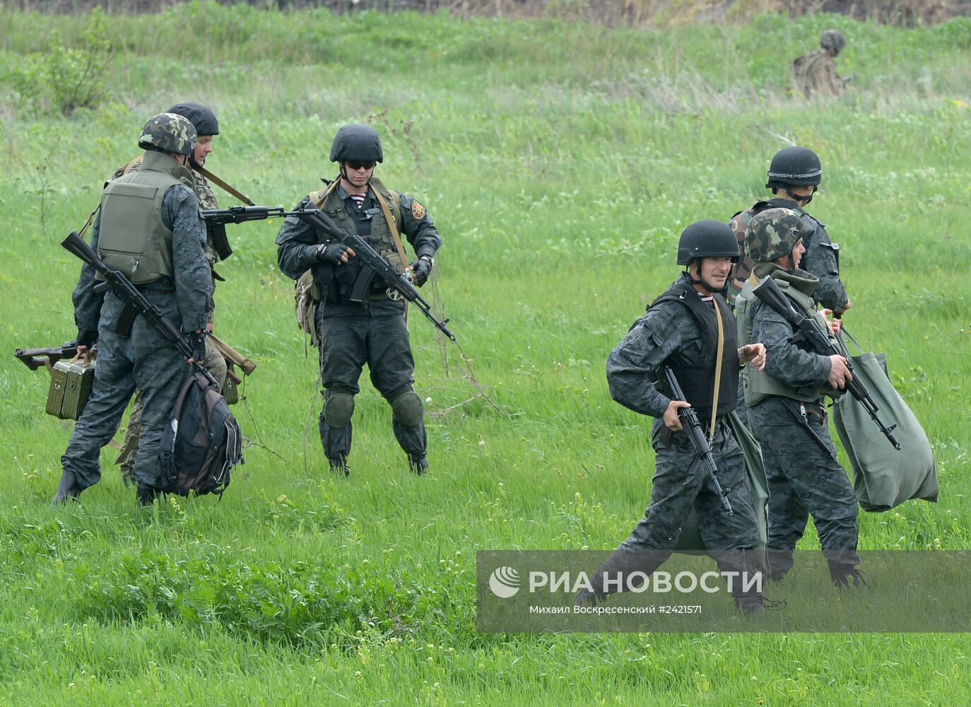 Украинские военные начали штурм города Славянска