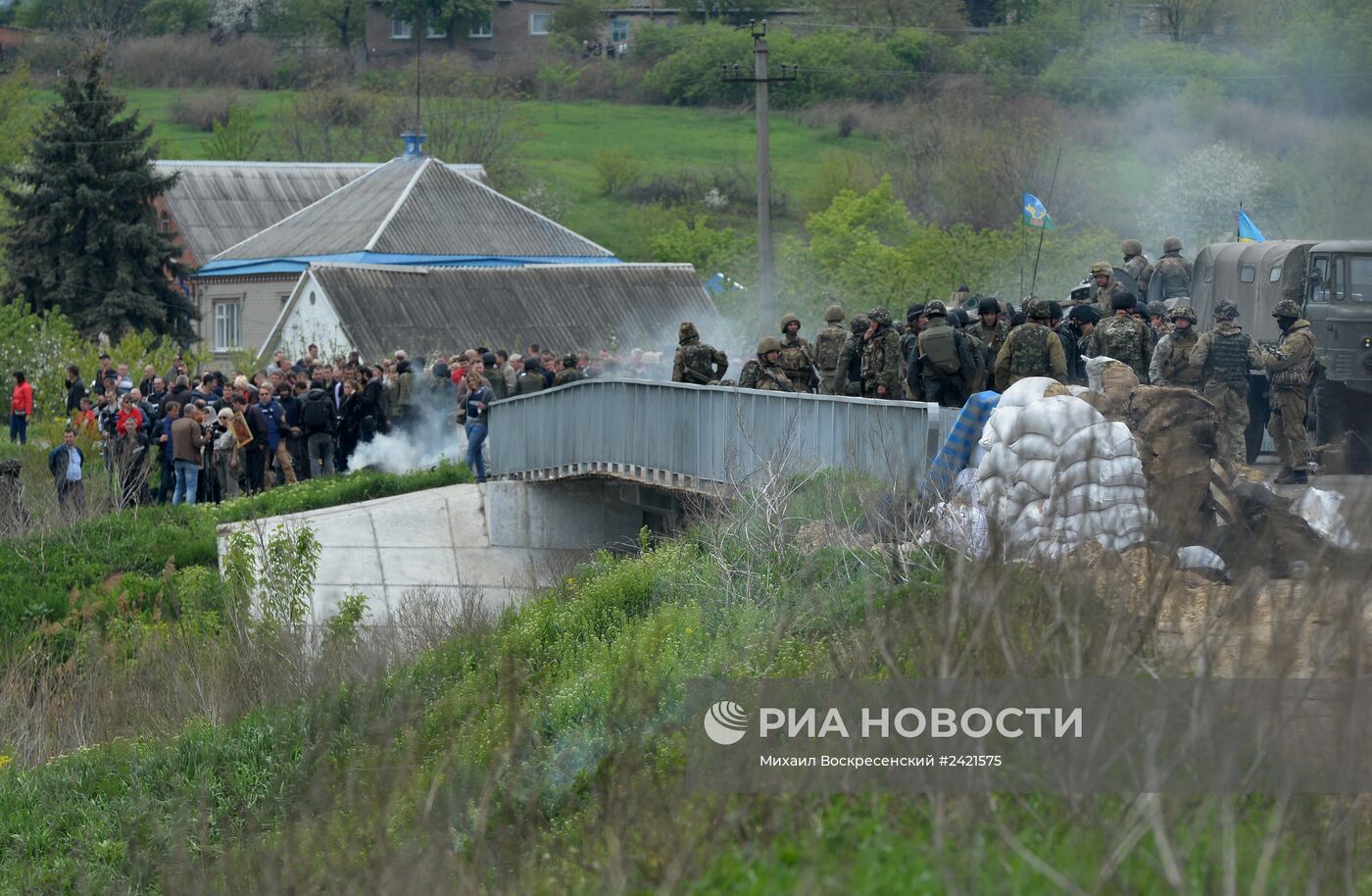 Украинские военные начали штурм города Славянска