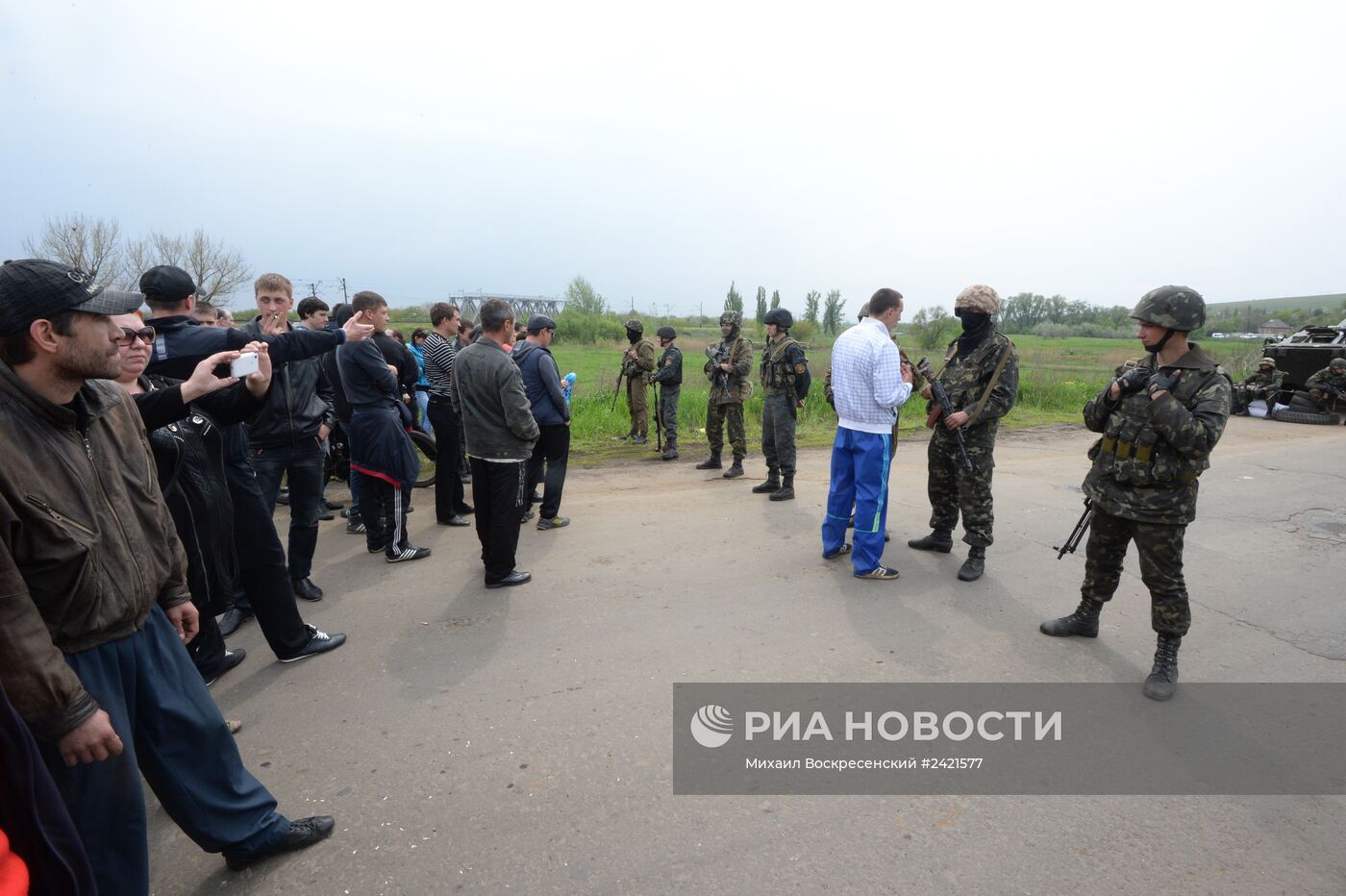 Украинские военные начали штурм города Славянска