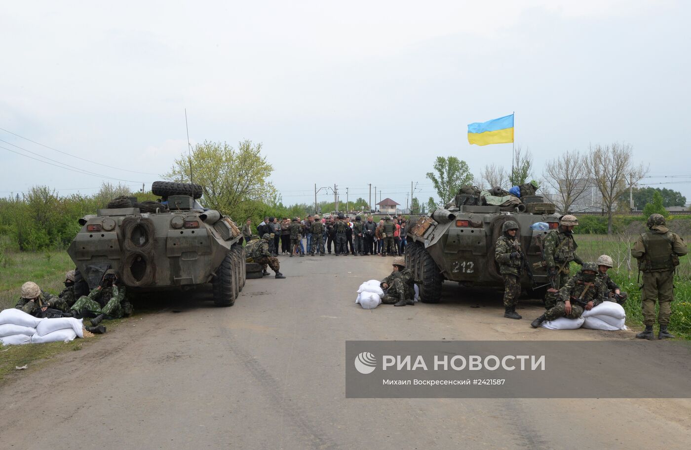 Украинские военные начали штурм города Славянска