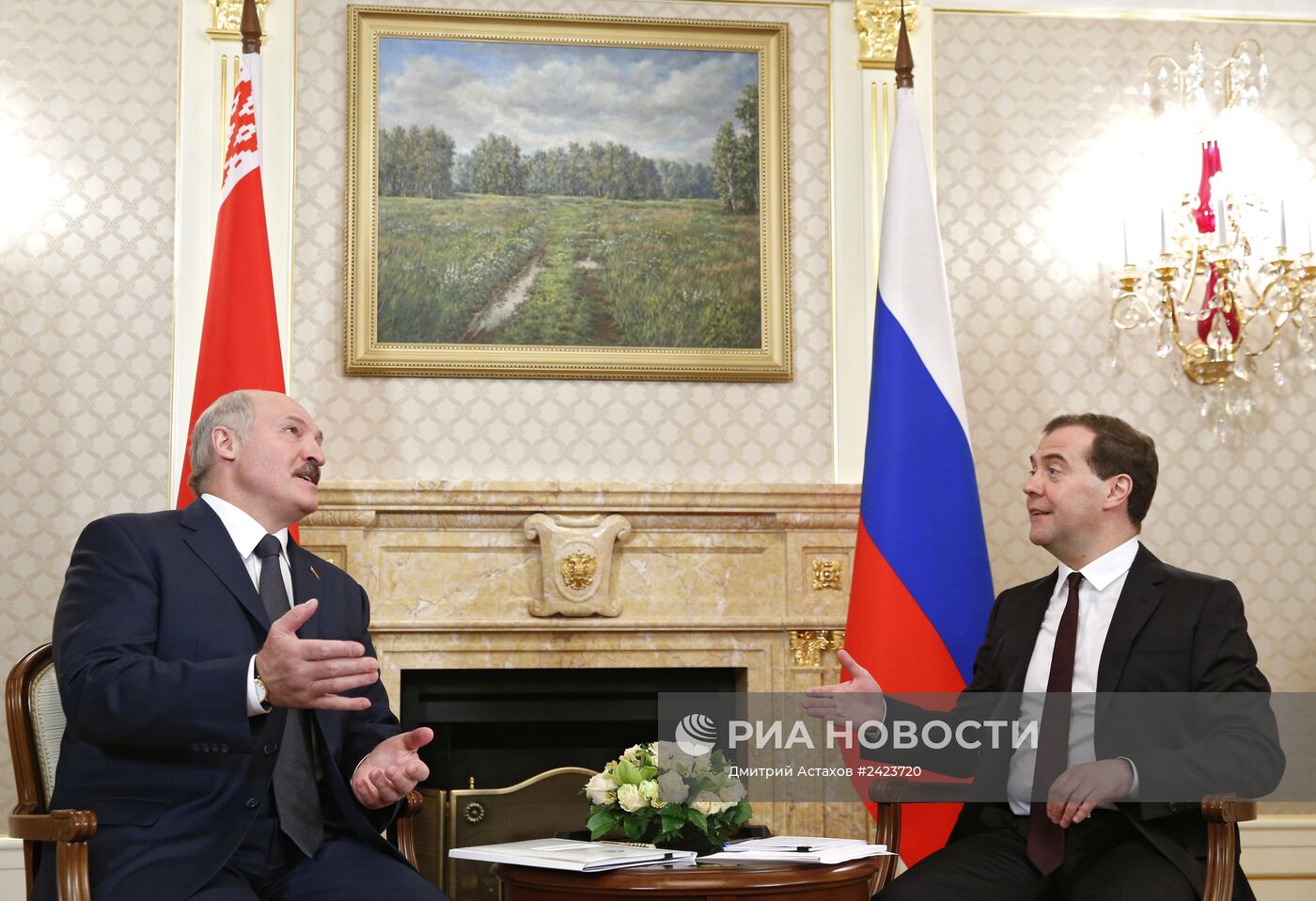 Д.Медведев встретился с А.Лукашенко