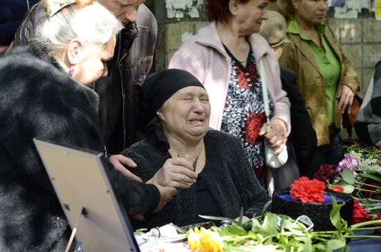 Прощание с Дмитрием Никитюком, погибшим в Доме профсоюзов в Одессе 2 мая