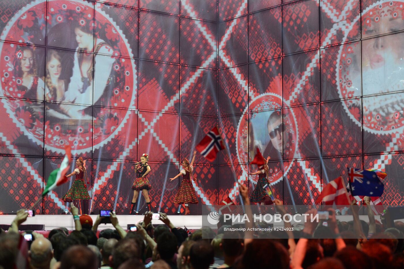 Второй полуфинал международного конкурса песни "Евровидение-2014"