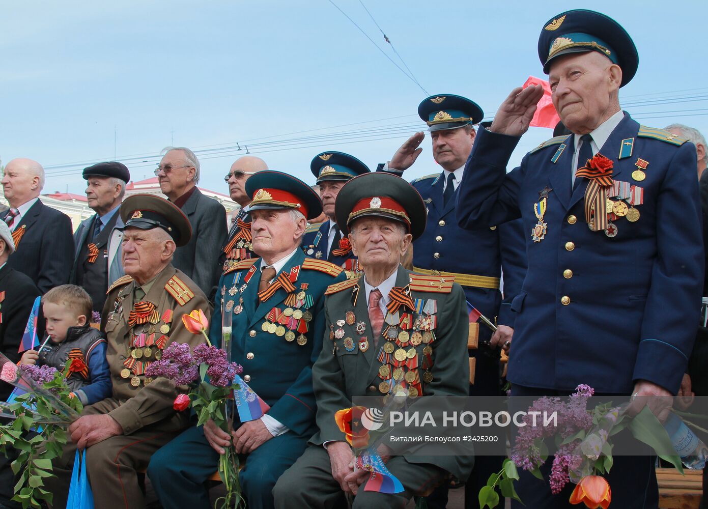 Праздничные мероприятия, посвященные 9 мая в Луганске