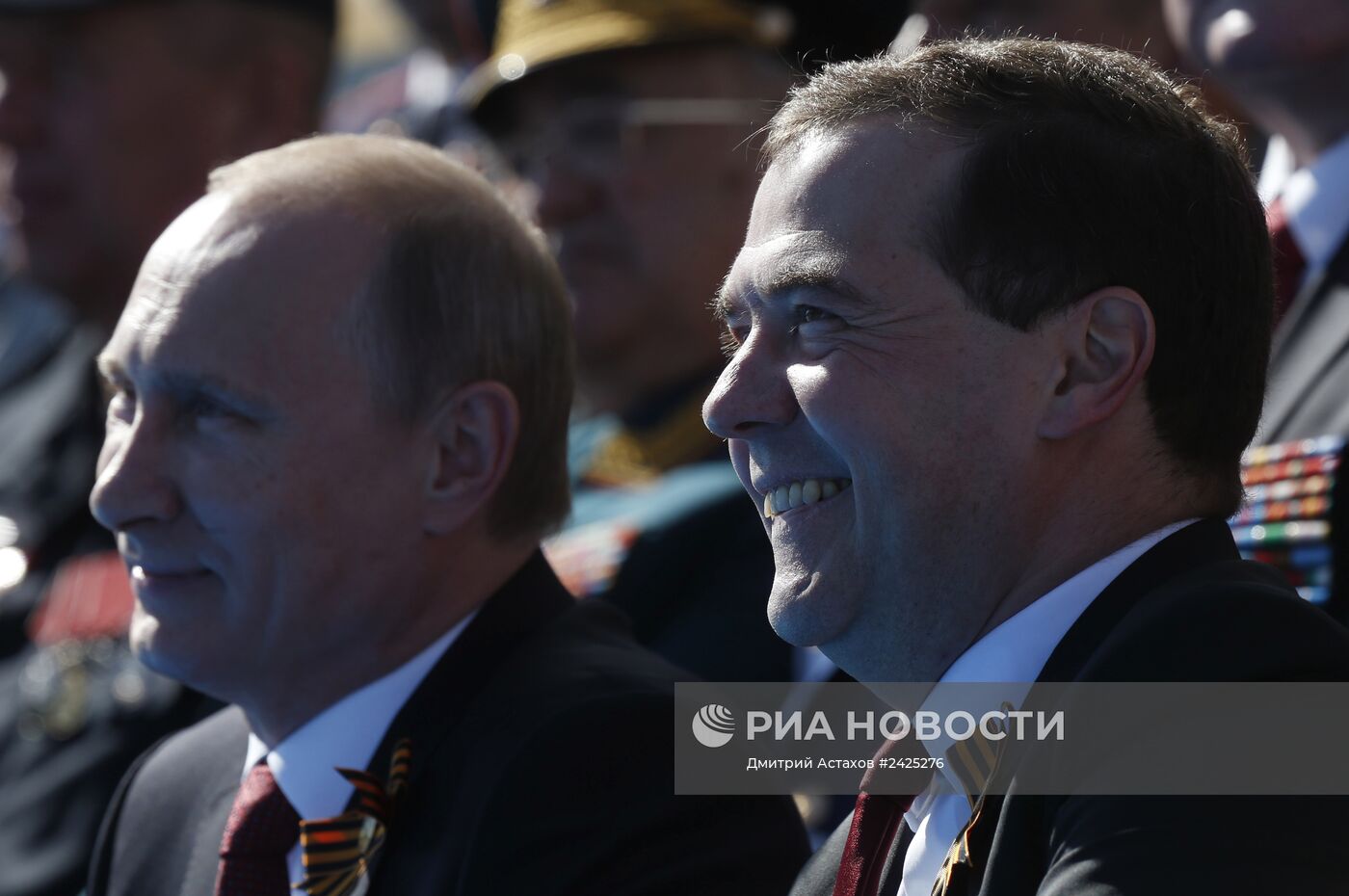 В.Путин и Д.Медведев на параде Победы на Красной площади