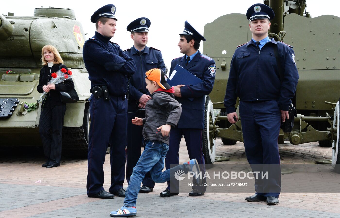 Празднование Дня Победы 9 мая в Донецке