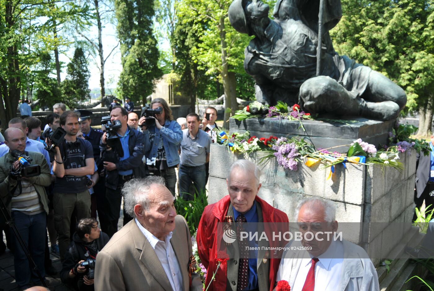 Бессмертный полк в днепропетровске