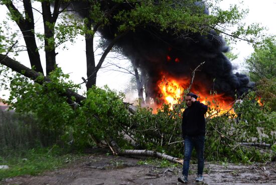 Поджог блокпоста в Донецке