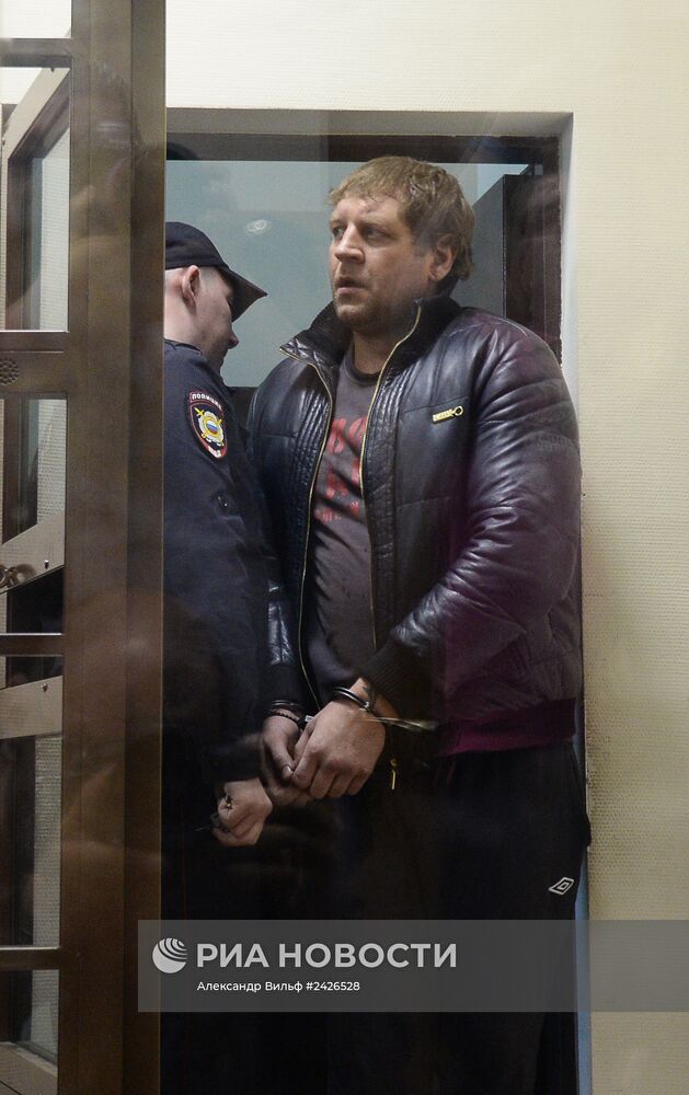 Рассмотрение вопроса об аресте А. Емельяненко в Симоновсоком суде Москвы