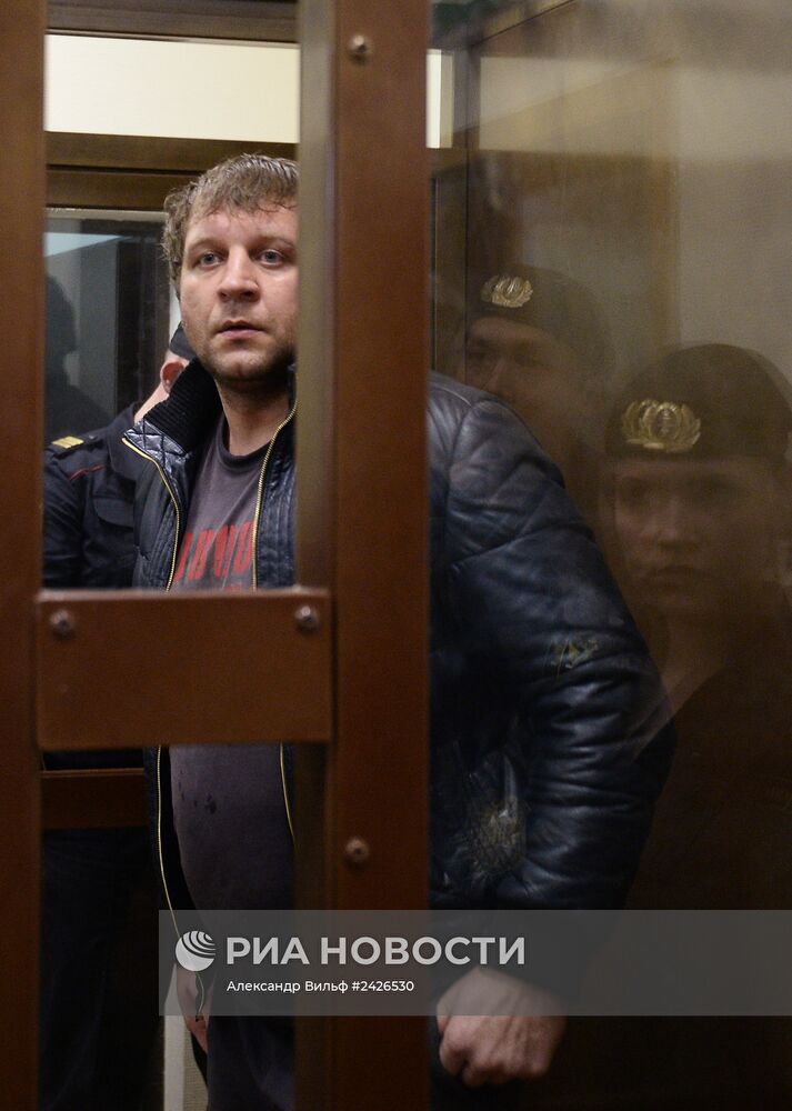 Рассмотрение вопроса об аресте А. Емельяненко в Симоновсоком суде Москвы