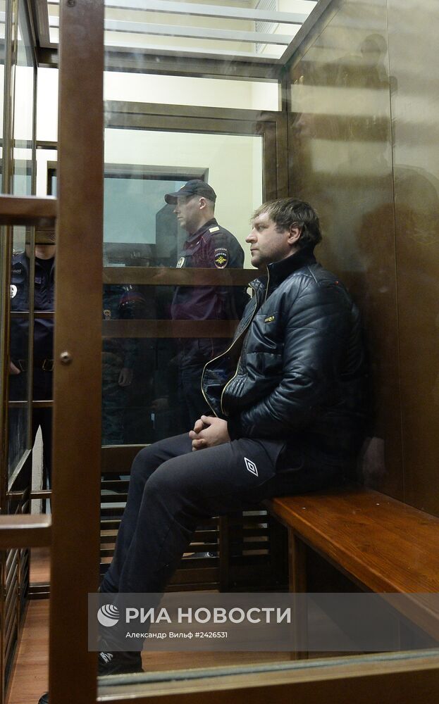 Рассмотрение вопроса об аресте А. Емельяненко в Симоновсоком суде Москвы