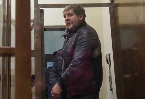 Рассмотрение вопроса об аресте А. Емельяненко в Симоновсоком суде Москвы