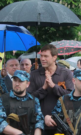 Концерт и митинг, посвященный референдуму о статусе Луганской республики