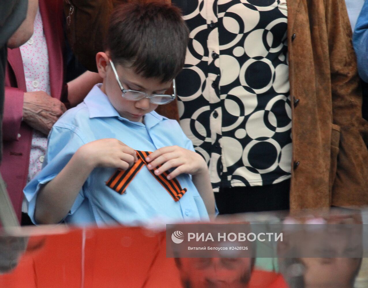 Концерт и митинг, посвященный референдуму о статусе Луганской республики