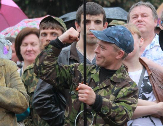 Концерт и митинг, посвященный референдуму о статусе Луганской республики