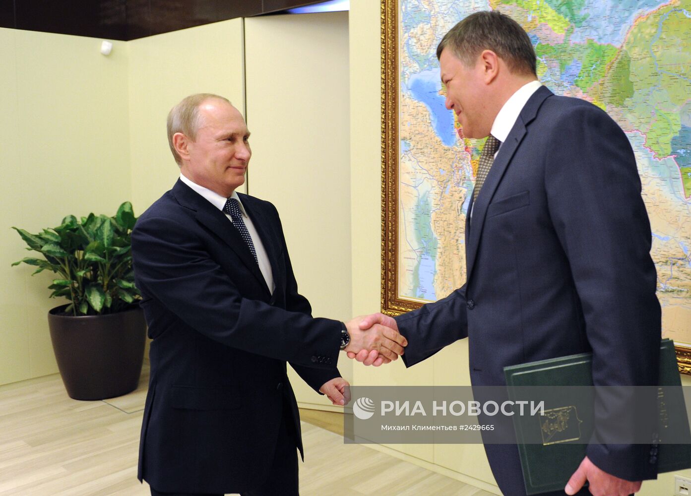 В.Путин встретился с О.Кувшинниковым