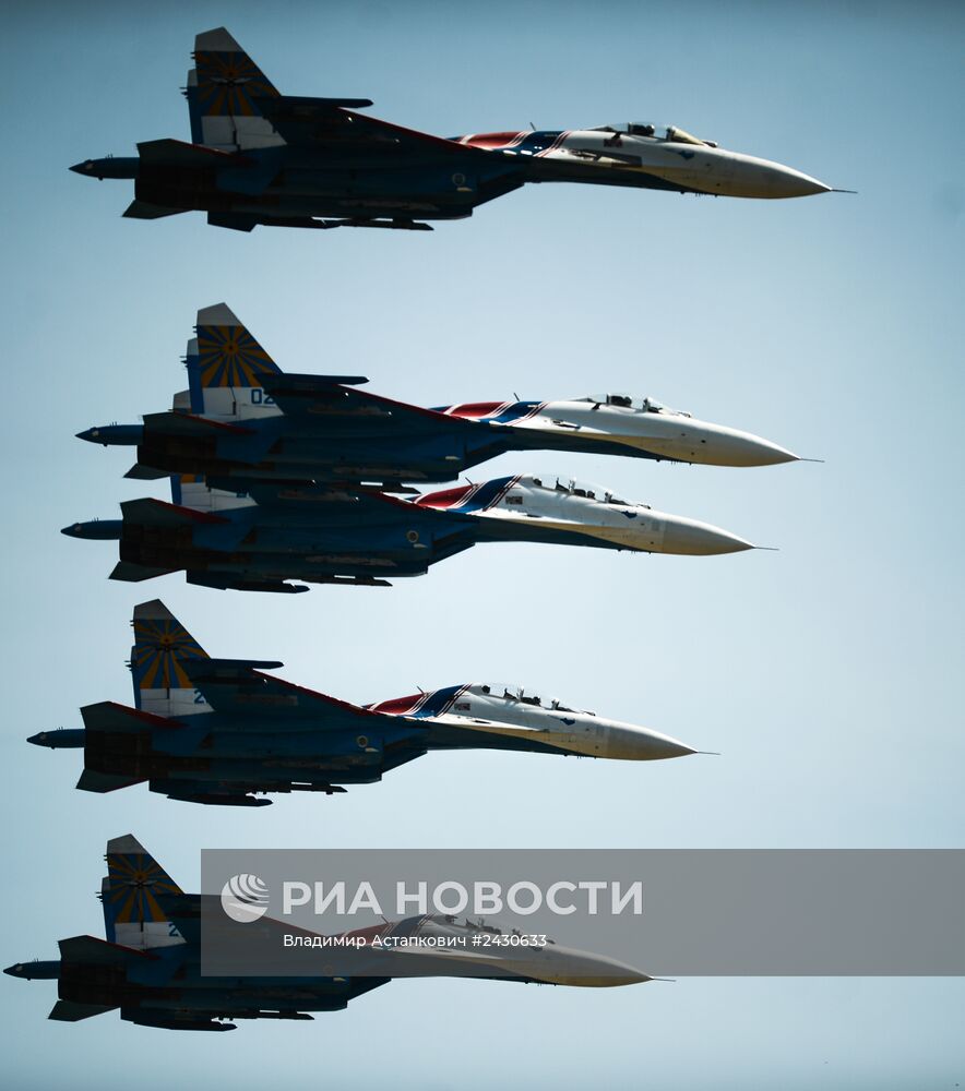 Празднование дня рождения пилотажных групп "Стрижи" и "Русские Витязи"