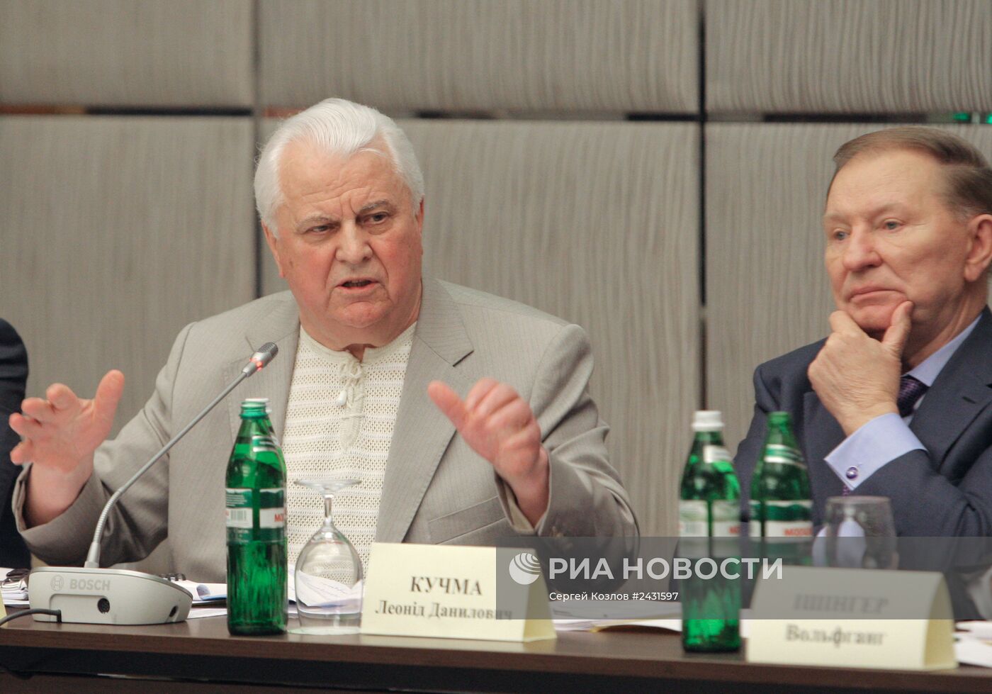 Второе заседание Всеукраинского круглого стола национального единства