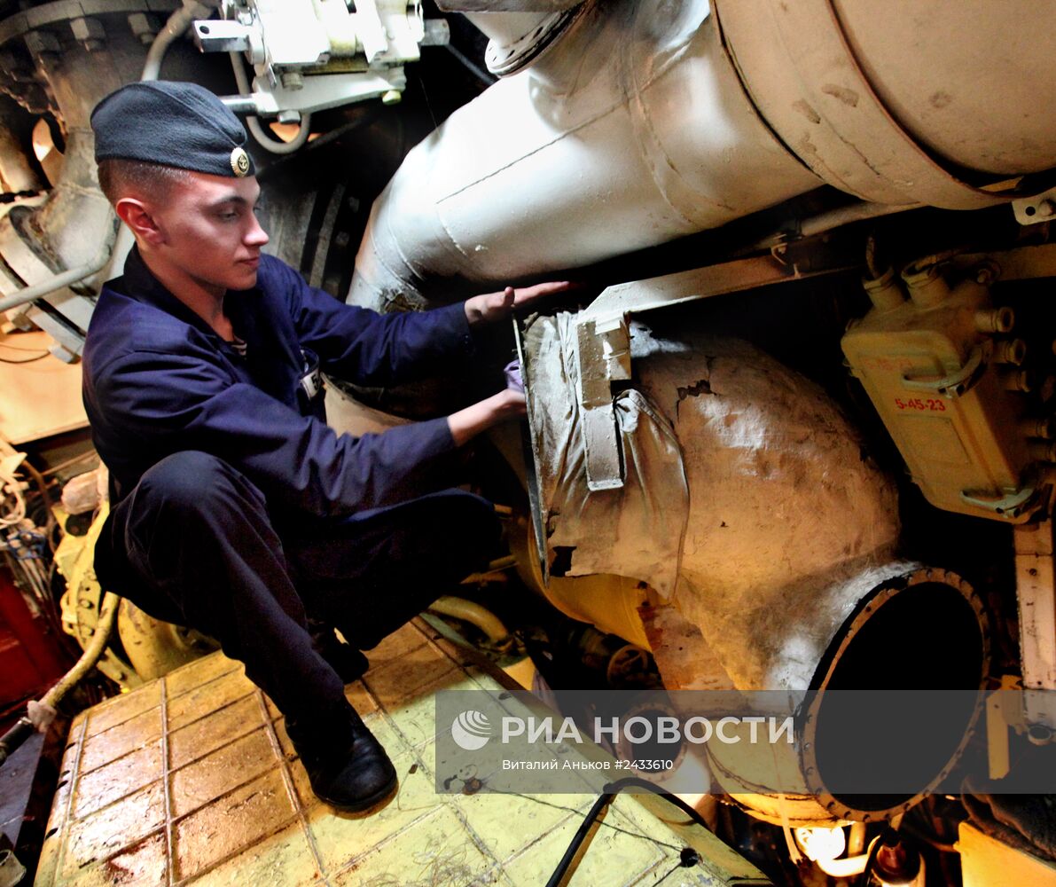 Будни экипажа дизельной подводной лодки "Усть-Камчатск" Тихоокеанского флота