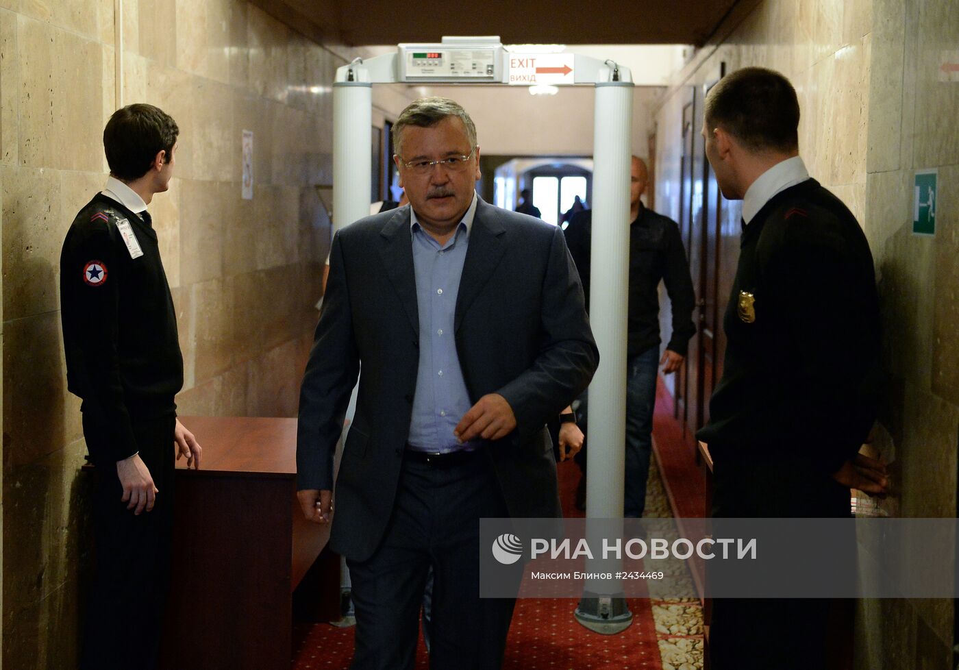 Пресс-брифинг кандидата на пост президента Украины Анатолия Гриценко
