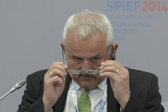 Петербургский международный экономический форум. День первый