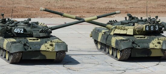 Показ дисциплин танкового биатлона в рамках 3-й конференции по международной безопасности