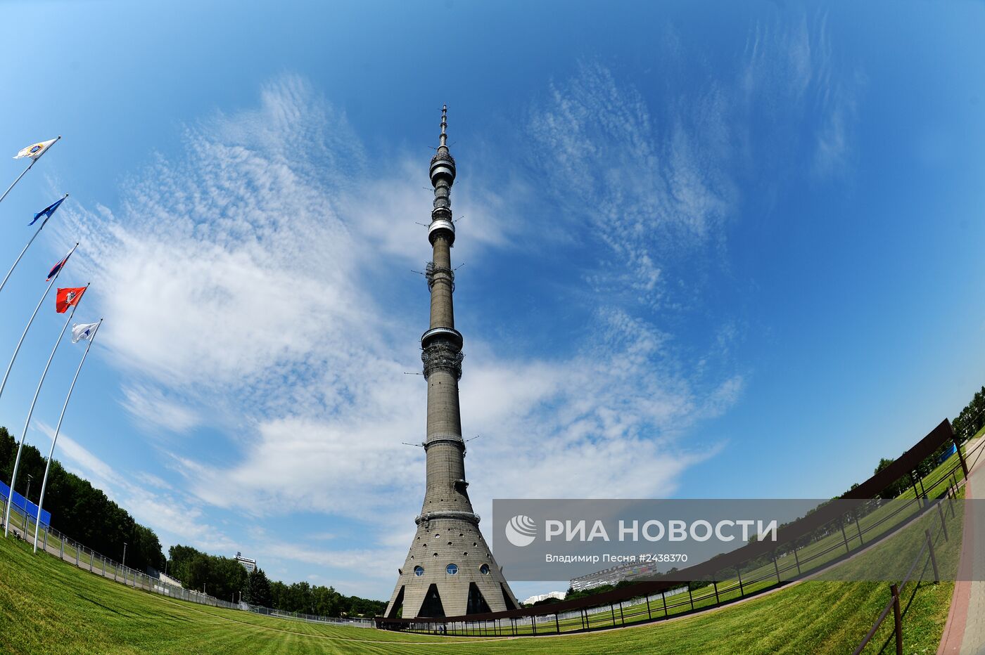 Шоу жонглеров "На высоте" на Останкинской телебашне