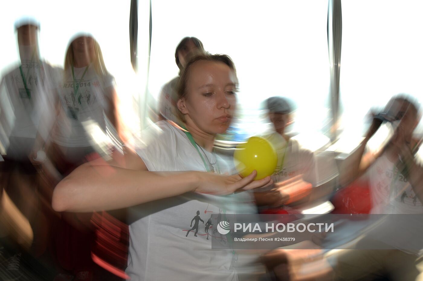 Шоу жонглеров "На высоте" на Останкинской телебашне