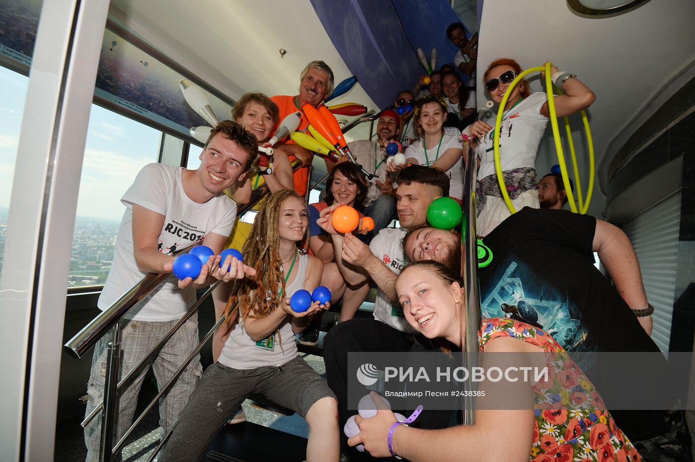 Шоу жонглеров "На высоте" на Останкинской телебашне