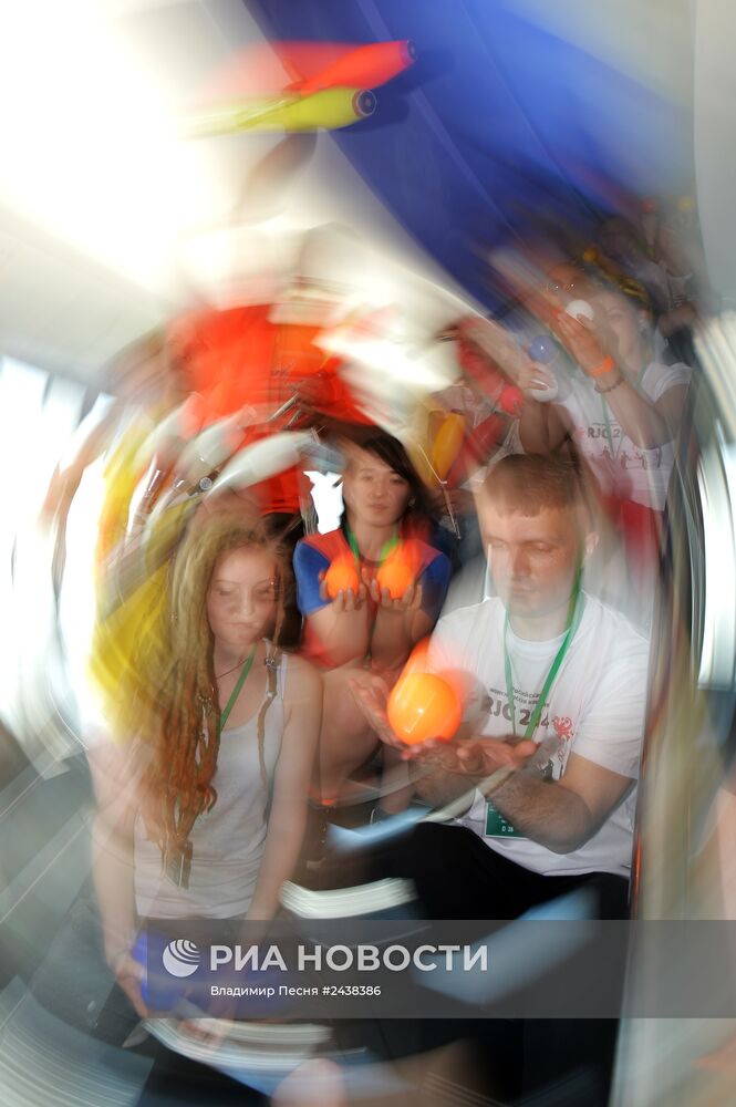 Шоу жонглеров "На высоте" на Останкинской телебашне