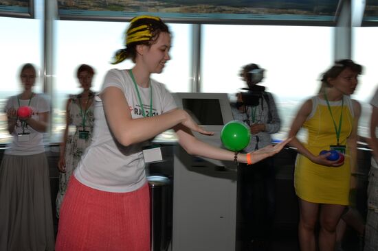 Шоу жонглеров "На высоте" на Останкинской телебашне