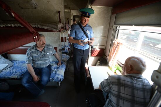 Работа погранзаставы на границе с Казахстаном