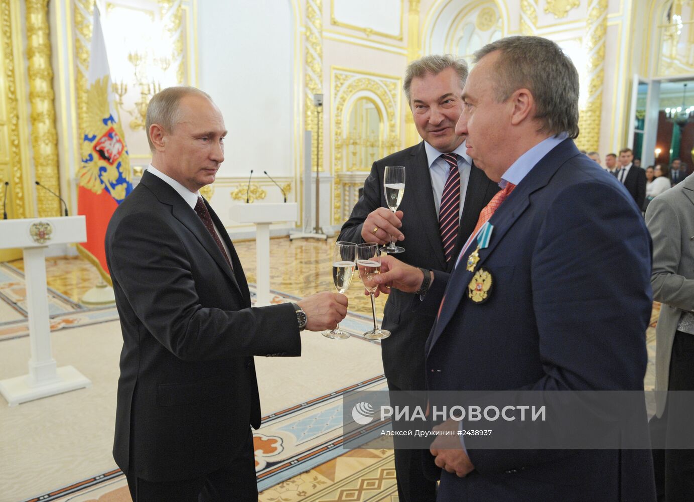 Награждение членов сборной России по хоккею в Кремле