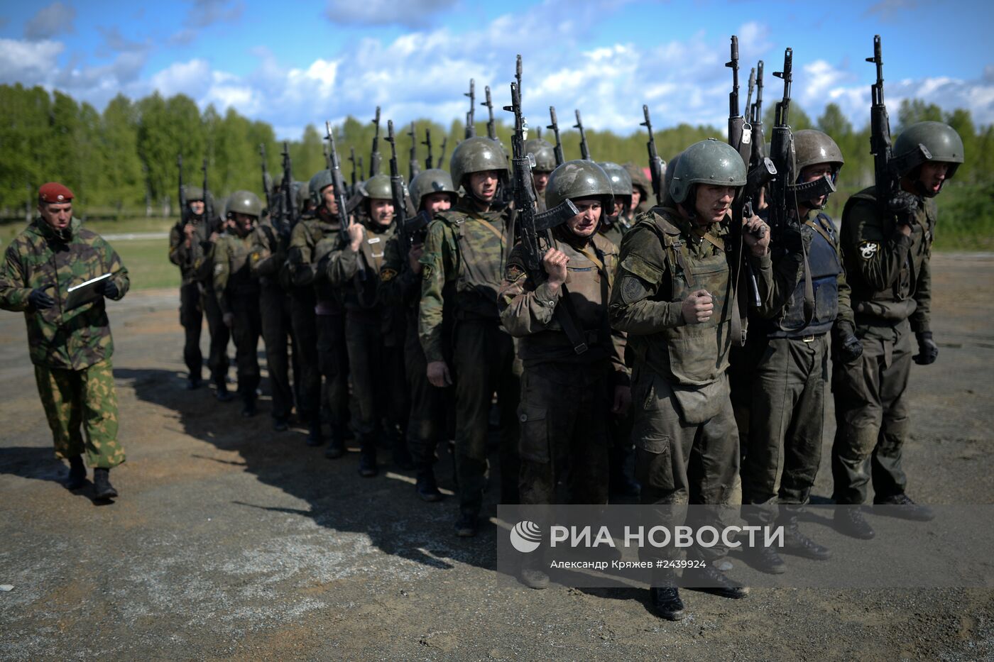 Испытания военнослужащих подразделений специального назначения МВД РФ на право ношения крапового берета