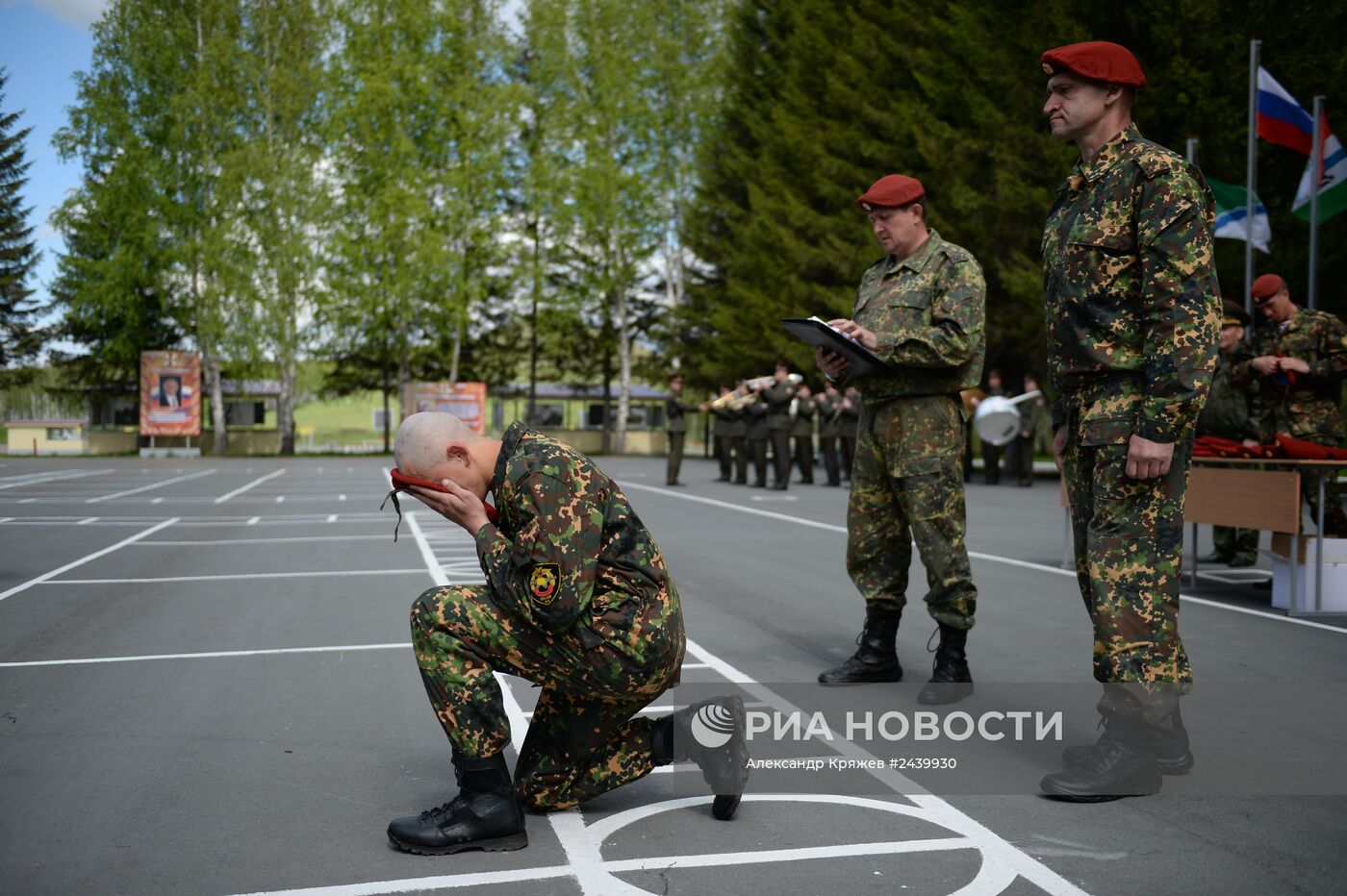 Испытания военнослужащих подразделений специального назначения МВД РФ на право ношения крапового берета