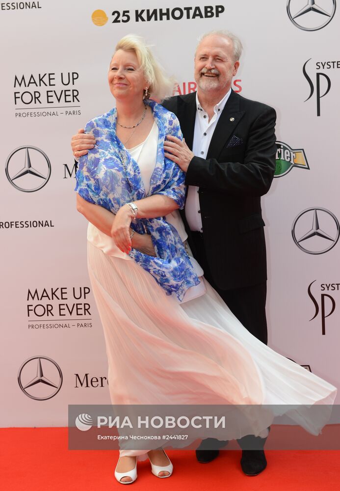 25-й Открытый российский кинофестиваль "Кинотавр". День первый