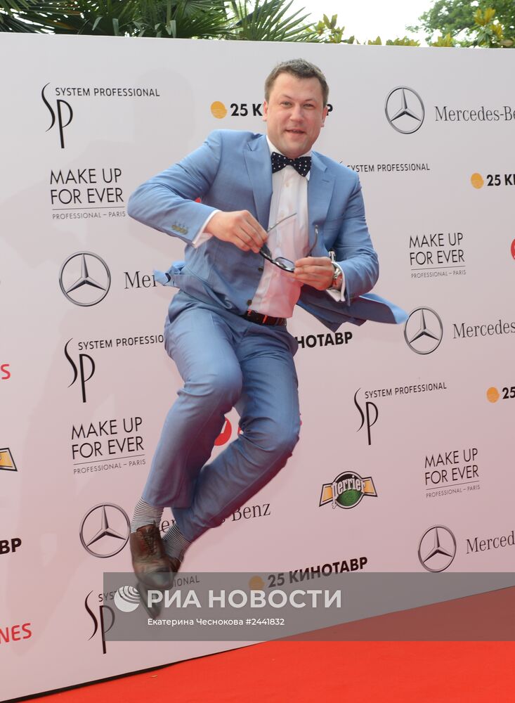 25-й Открытый российский кинофестиваль "Кинотавр". День первый